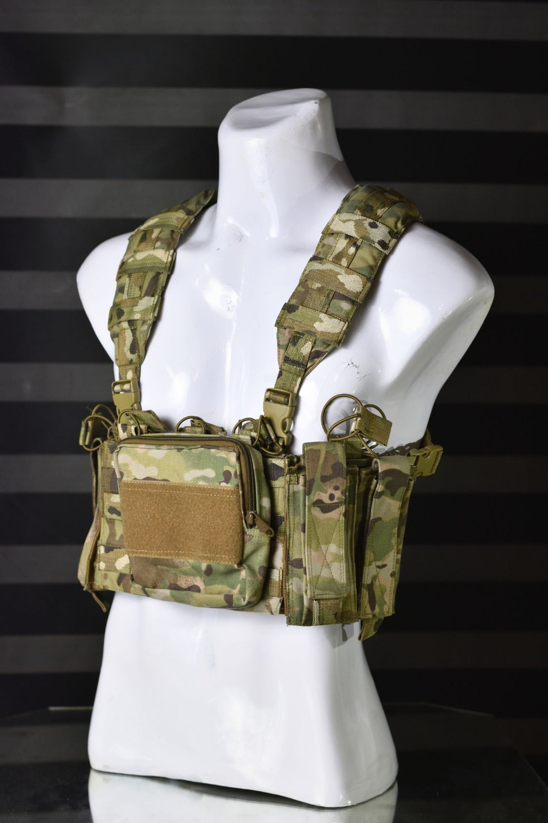 Raider Chest Rig with Accessories