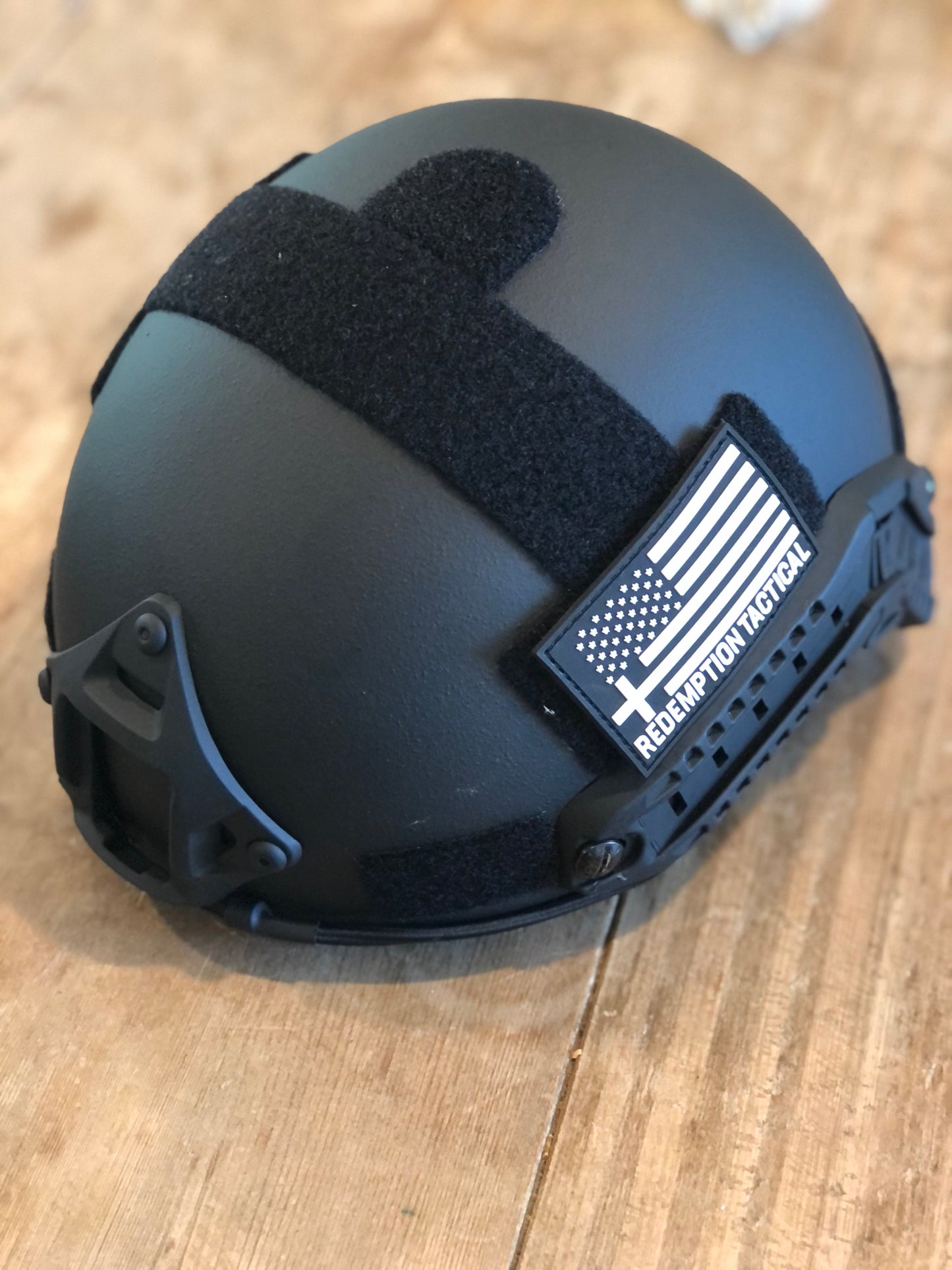 RT2 high cut tactical helmet showing the adjustable ratchet dial for a custom military-grade fit